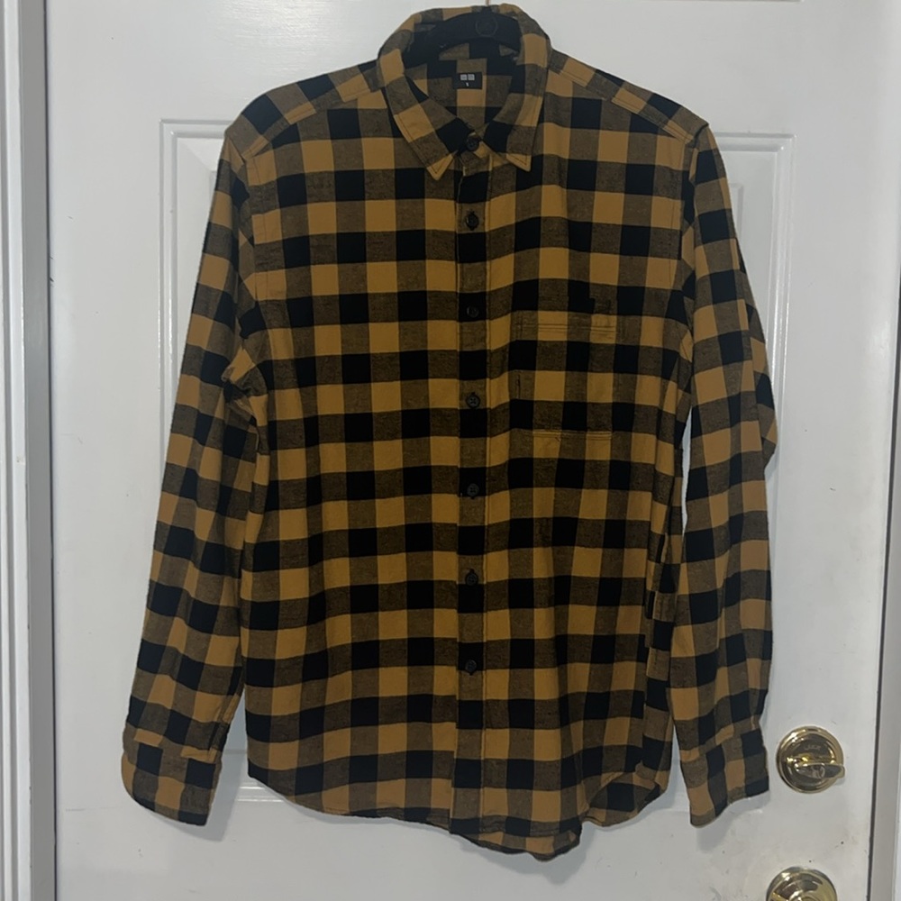 Men’s S flannel button up